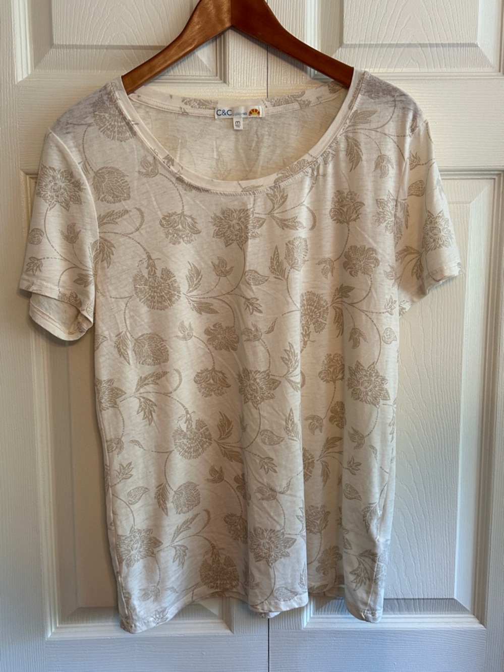 C&C California Cream Tee with Taupe Floral Print